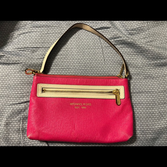 Michael Kors clutch, hot pink - Picture 1 of 3